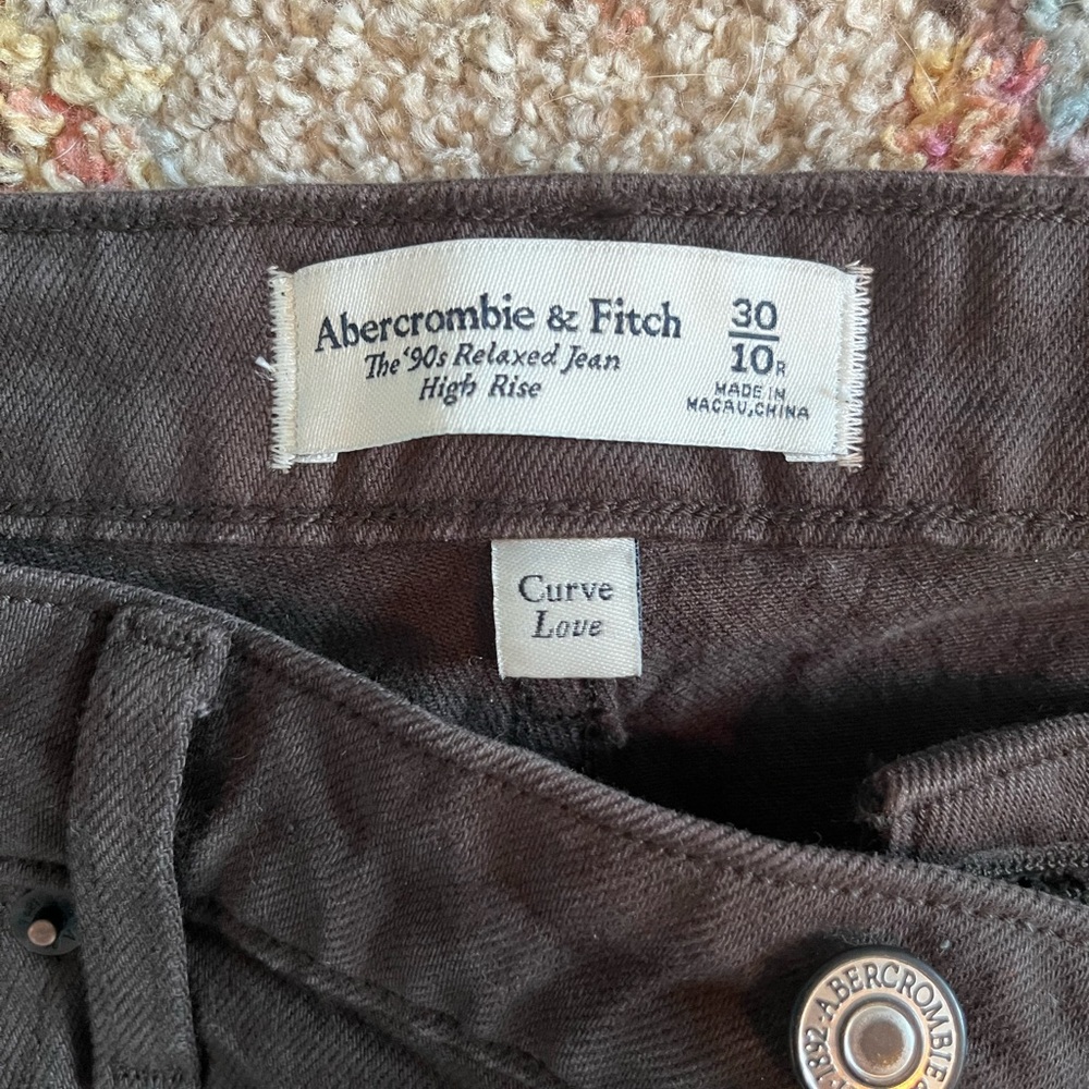Abercrombie & Fitch Brown High-Rise 90’s Relaxed Jeans - Picture 4 of 4